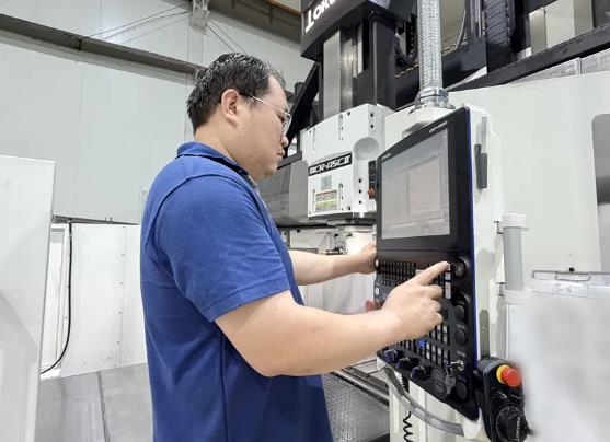 从青葱学徒到技术中坚：章志垚15年的“工匠”之路